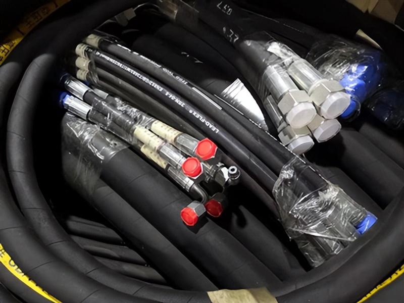 高壓膠管常見問題（液壓油管日常需要主要那些事項(xiàng)）